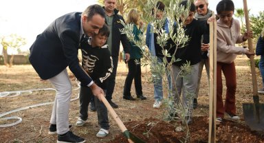 Kepez'de minik ellerden geleceğe fidan