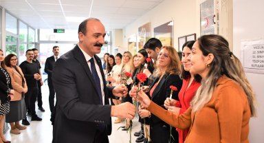 Kotan'dan öğretmenlere karanfil