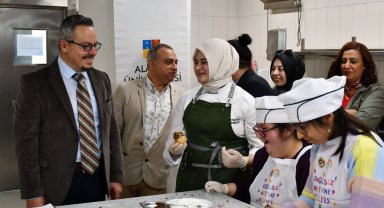 Özel gereksinimli bireyler, Engelsiz Mutfakta yeteneklerini sergiledi