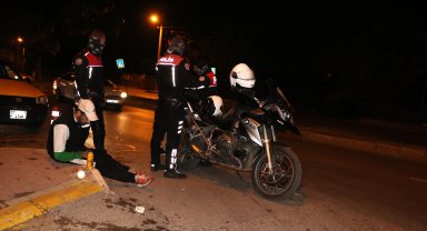 Sokak ortasında tartıştığı kişiyi bıçakladı