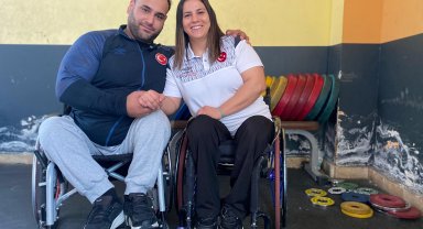 Bedensel engelli milli halterciler, sporda aşkı buldu