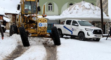 Elmalı ve Alanya'da yollar açılıyor