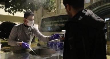 Final haftasında öğrencilere sıcak çorba ikramı