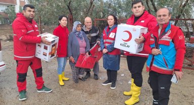 Manavgat'ta selden etkilenenlere yardım çalışmaları
