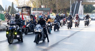 Motosiklet sürücülerinden 'Kadına Şiddete Hayır' korteji