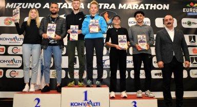 Nefes kesen maraton ödül töreni ile sona erdi