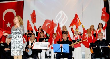 Okulda türkü geçidi