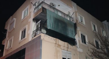 Antalya'da korkutan ev yangını
