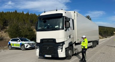 Antalya'da son 1 haftada 17 bin 987 araç sürücüsüne ceza