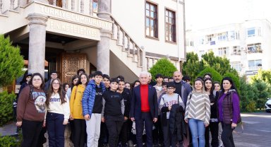 Başkan Geyikçi Hataylı öğrencileri ağırladı