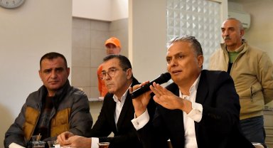 Başkan Uysal: Arazileri hazineye devredin