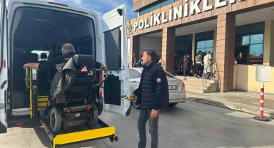 Büyükşehir, engelli vatandaşların yanında