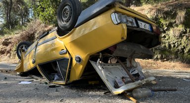 Takla atan otomobilde sürücü yaralandı