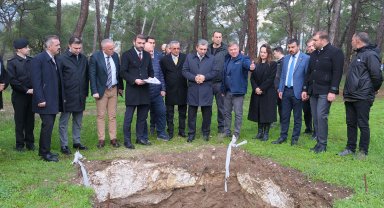 Vali Şahin Kemer'de