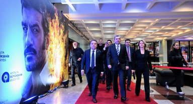 'Dayı 2' filminin oyunculu özel gösterimi yapıldı