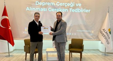 Alanya Üniversitesi'nde deprem gerçeği ve alınması gereken tedbirler konuşuldu