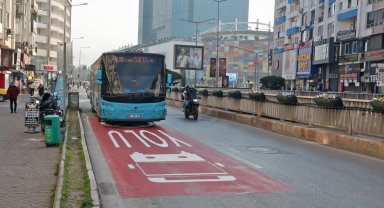 Antalya'da özel şeride park edene 993 TL ceza
