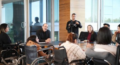 Başkan Kotan, özel gereksinimli personelle bir araya geldi
