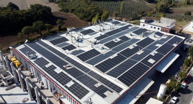Bir firmanın çatısı daha GES'lendi