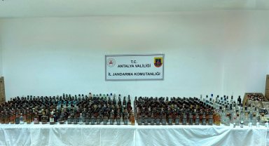 Döşemealtı'nda 5 bin litre kaçaksahte alkol operasyonu