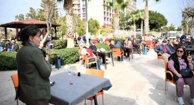 Emekli kahvelerinde Kanser Günü farkındalık programı