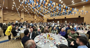 AK Parti'den bayram öncesi iftar