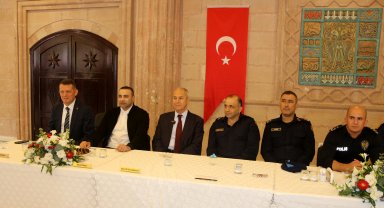Alanya protokolü vatandaşlar ile bayramlaştı