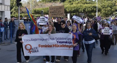 Antalya'da 8 Mart yürüyüşü
