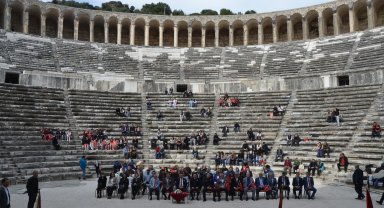 Atatürk'ün Aspendos Antik Tiyatrosu'na gelişinin 95'inci yıl dönümü kutlandı
