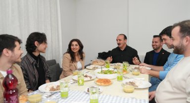 Başkan Kotan öğrencilere iftar yemeği hazırladı