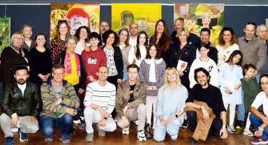 Hem oyuncu, hem ressam