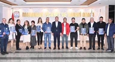 MATSO'da galericilik ve emlakçılık mesleki yeterlilik belge töreni