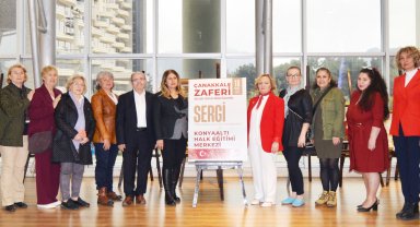 Şehitlere saygı sergisi