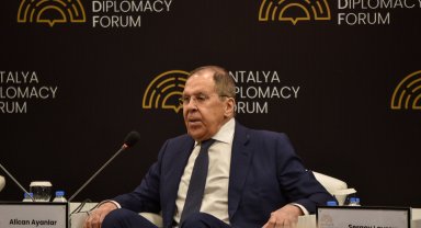 Lavrov: NATO'nun en büyük düşmanı NATO'nun kendisi