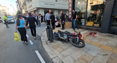 Motosikletle minibüs çarpıştı: 1 ölü, 1 yaralı