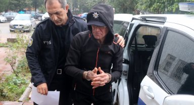 Kendisini öldürmeye çalışan komşusuna ilk davadan ceza çıkmadı; tepki gösterdi