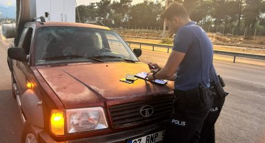 Eski nişanlısı 'çalındı' diye şikayet etti, polis ortak alınan aracı trafikte durdurdu