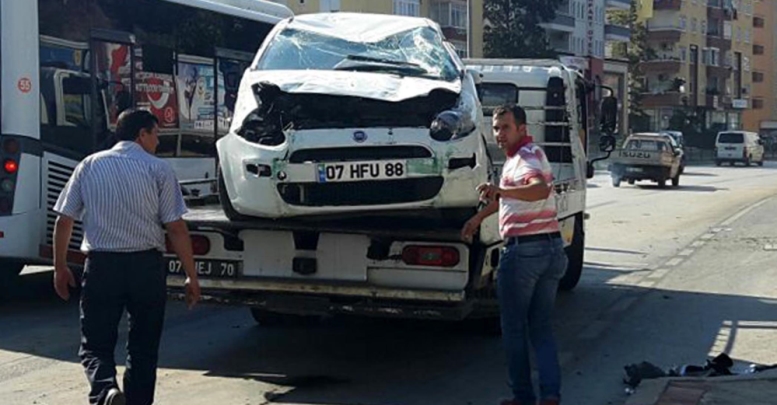 Acılı baba kaza geçirdi