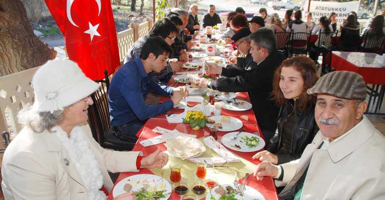 ADD üyeleri kahvaltıda buluştu