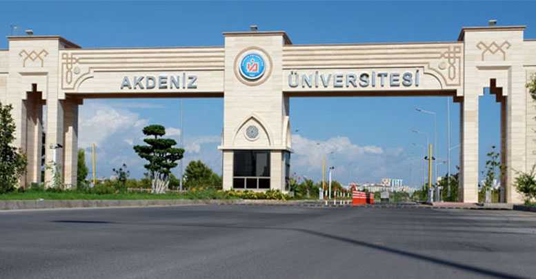 Akdeniz Üniversitesi zirveyi kaptırmadı