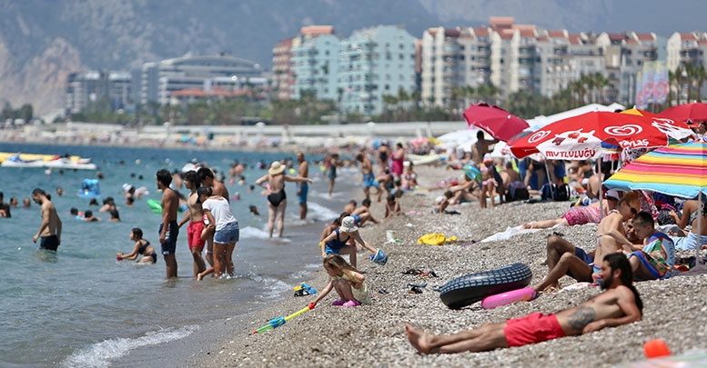 Antalya nüfusunda bayram yoğunluğu