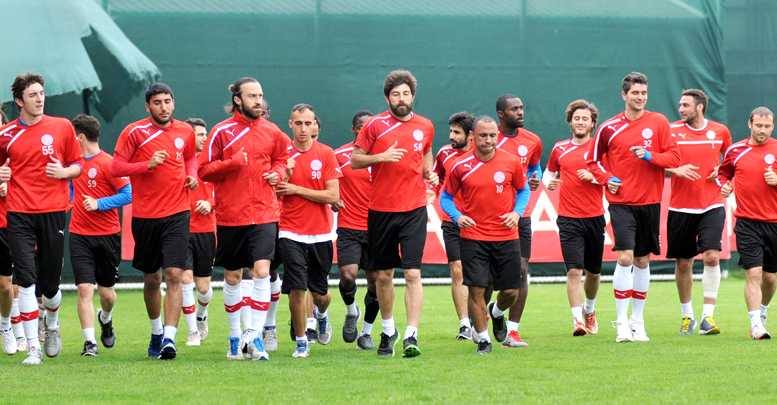 Antalyaspor’da Hakan sevinci