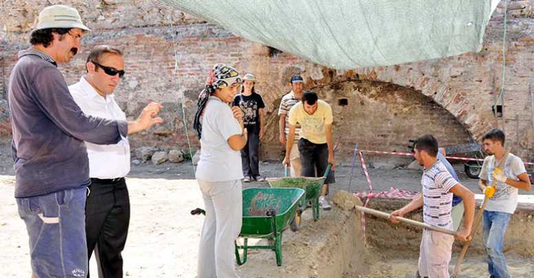 Antik kentlerde kazılar sürüyor