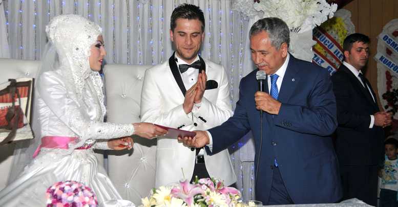 Arınç nikah şahidi oldu