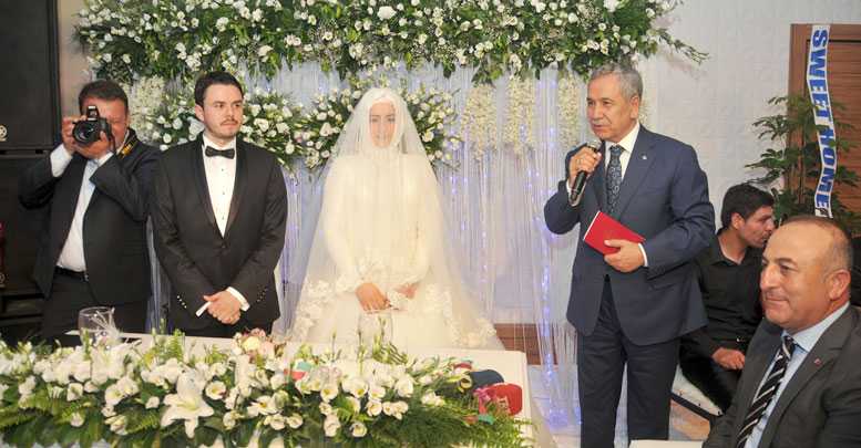 Arınç nikah şahidi