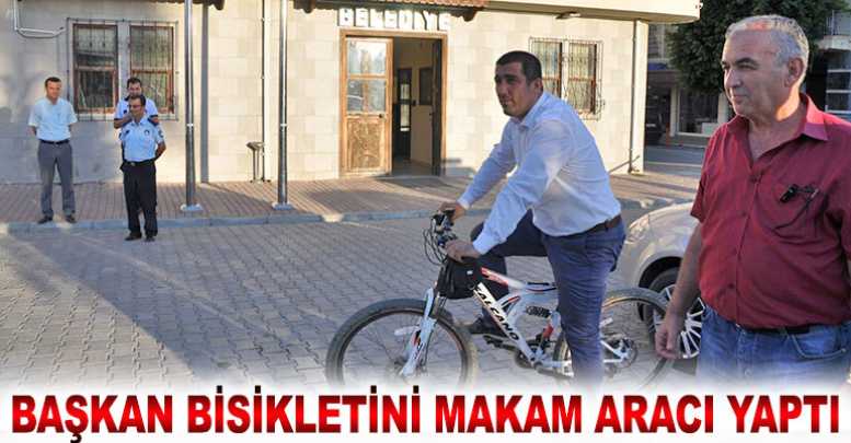 Başkan bisikletini makam aracı yaptı