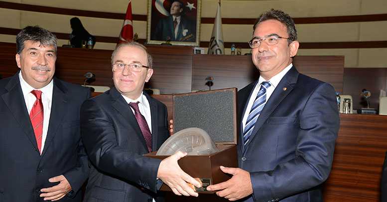 Budak yine ‘ekonomi’ dedi