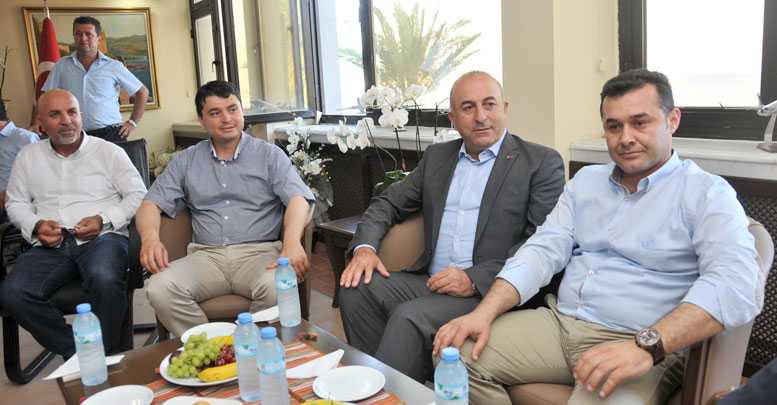 Çavuşoğlu MHP’li başkanı ziyaret etti
