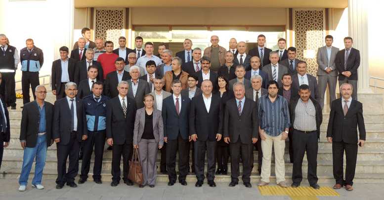 Çavuşoğlu’ndan Aksu Belediyesi'ne ziyaret