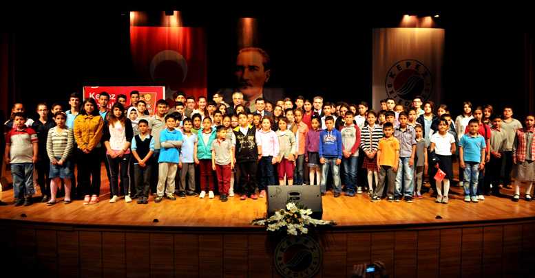 Çocuk Meclisi Kepez’e ışık tutuyor